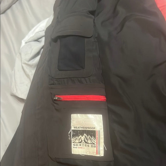 Weatherproof Black Performance Jacket - Picture 3 of 5